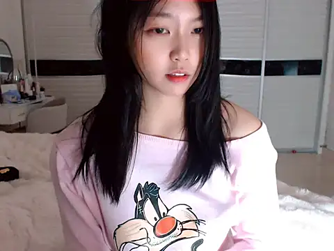 -Lucky Girl online show from January 2, 12:24 pm
