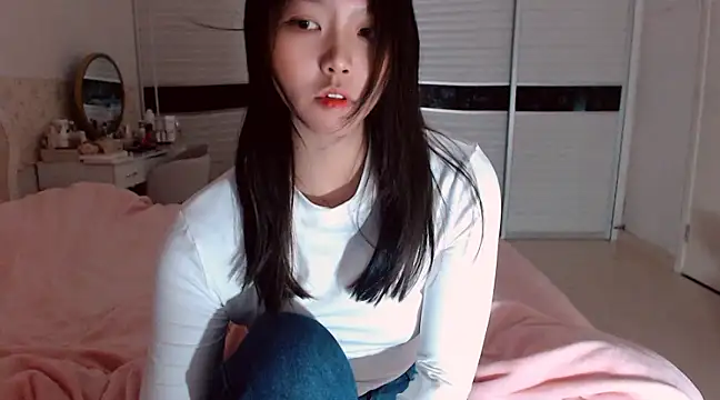 -Lucky Girl online show from February 24, 11:54 am