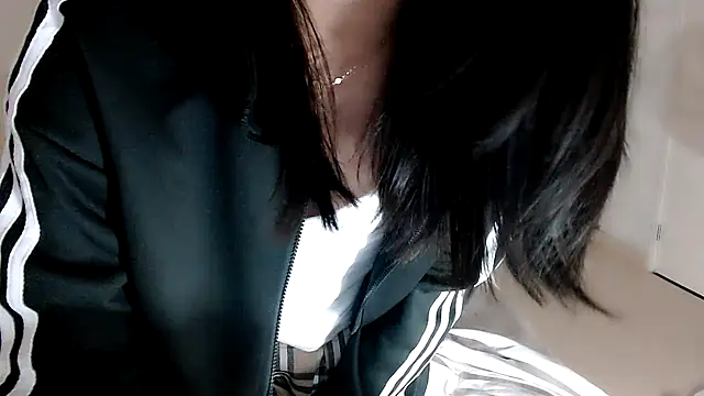 -Lucky Girl online show from October 9, 1:31 pm