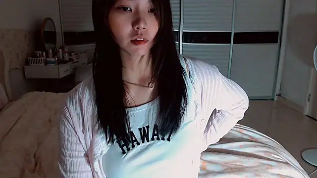 -Lucky Girl online show from May 19, 12:44 pm