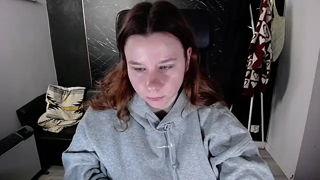 littleviki7 online show from November 25, 7:41 am