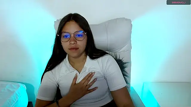 SamanthaRoldaan online show from January 8, 7:56 pm
