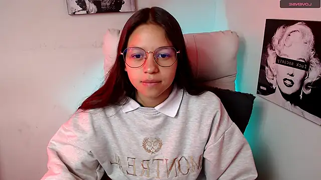 SamanthaRoldaan online show from January 11, 1:43 pm