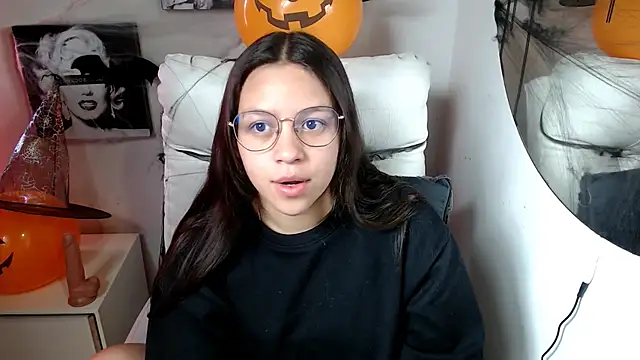 SamanthaRoldaan online show from October 15, 3:23 pm