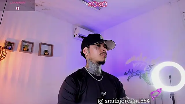 JordanSmiith  online show from January 13, 9:31 pm