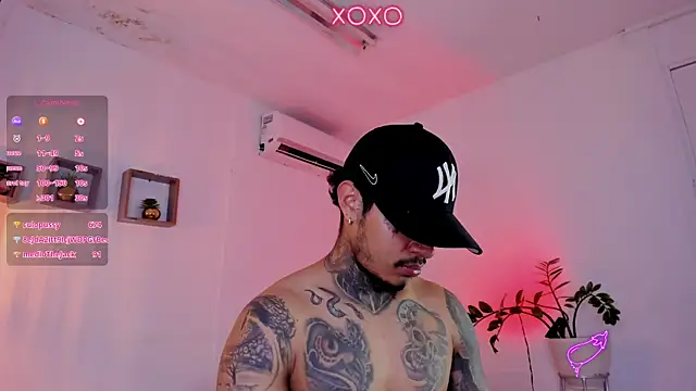 JordanSmiith  online show from January 28, 12:05 am