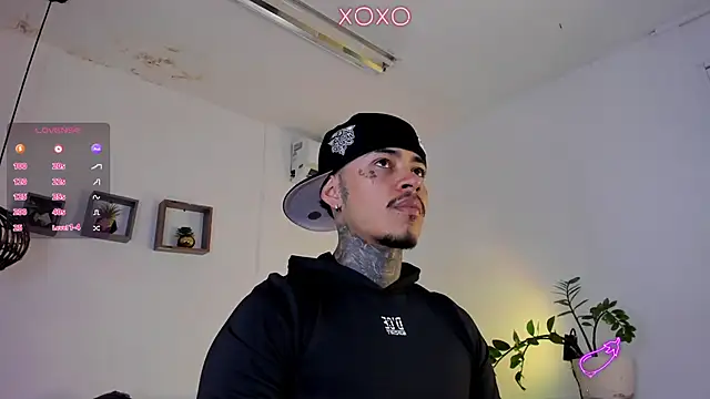 JordanSmiith  online show from February 1, 8:26 pm