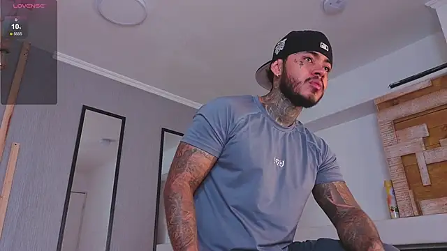 JordanSmiith  online show from September 21, 2:51 pm