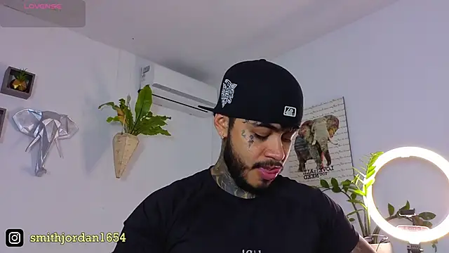 JordanSmiith  online show from September 22, 8:22 pm