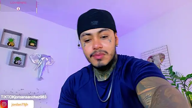 JordanSmiith  online show from June 22, 9:56 pm