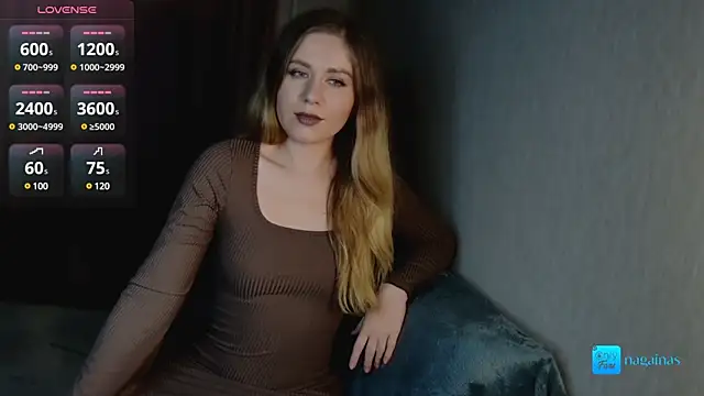 Snapshot of nagainas chatting on December 11, 1:26 am nagainas online show from December 11, 1:26 am