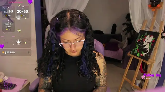 Snapshot of witchviolet chatting on February 20, 3:25 am witchviolet online show from February 20, 3:25 am