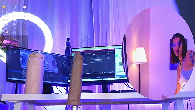 Snapshot of maykka chatting on March 22, 12:14 am maykka online show from March 22, 12:14 am