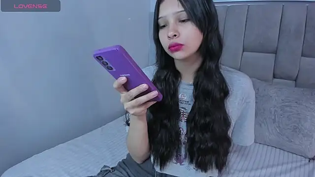 chloe watson  online show from October 16, 4:41 pm