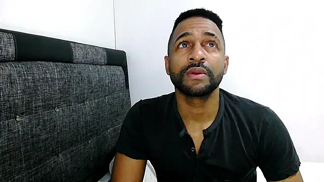 Snapshot of bbcblackhot34 chatting on February 27, 9:25 pm bbcblackhot34 online show from February 27, 9:25 pm