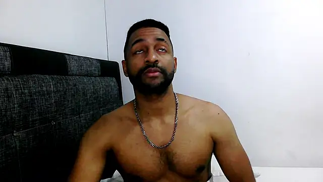 Snapshot of bbcblackhot34 chatting on March 1, 1:00 am bbcblackhot34 online show from March 1, 1:00 am