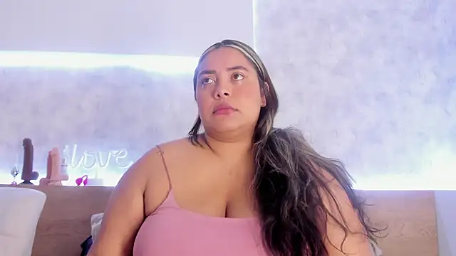 Snapshot of tatijara chatting on January 24, 3:22 am tatijara online show from January 24, 3:22 am