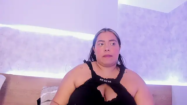 Snapshot of tatijara chatting on January 29, 3:22 am tatijara online show from January 29, 3:22 am