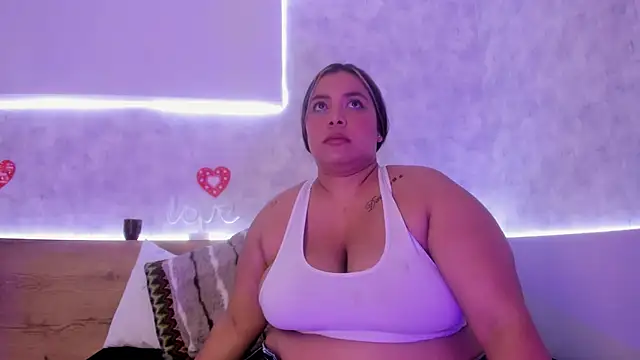 Snapshot of tatijara chatting on February 20, 3:12 am tatijara online show from February 20, 3:12 am