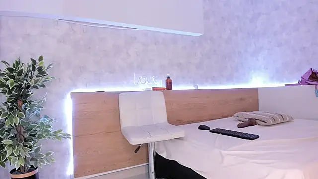 Snapshot of tatijara chatting on March 15, 10:22 pm tatijara online show from March 15, 10:22 pm