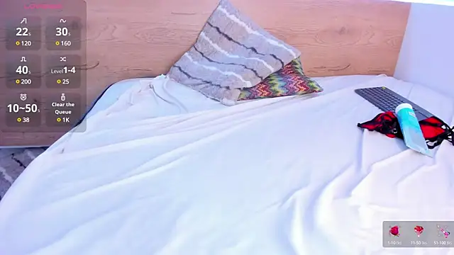 Snapshot of tatijara chatting on March 21, 1:34 am tatijara online show from March 21, 1:34 am