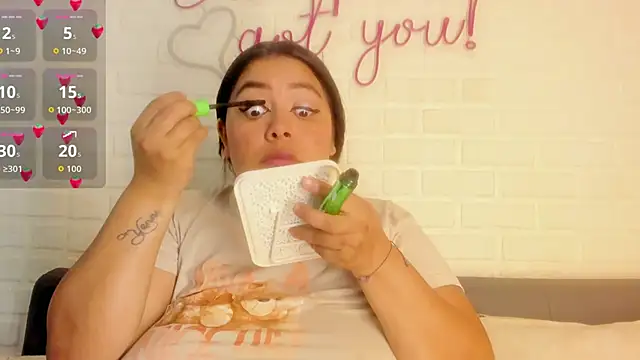 Snapshot of tatijara chatting on October 14, 7:25 pm tatijara online show from October 14, 7:25 pm