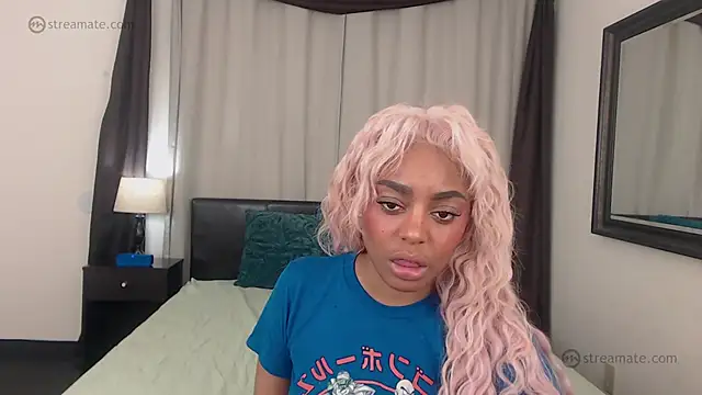 Snapshot of RobynKnight chatting on February 13, 7:15 am RobynKnight online show from February 13, 7:15 am