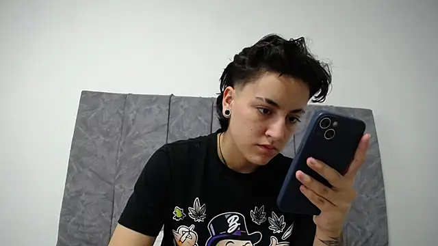 linda 33 online show from January 11, 5:51 pm