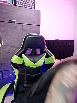 leila 22 online show from March 19, 3:19 pm