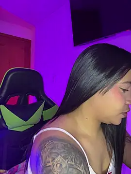 leila 22 online show from October 8, 7:17 am