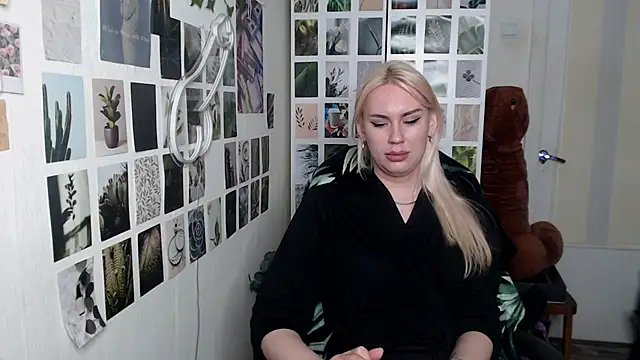 CapriScorpion online show from November 23, 3:01 pm