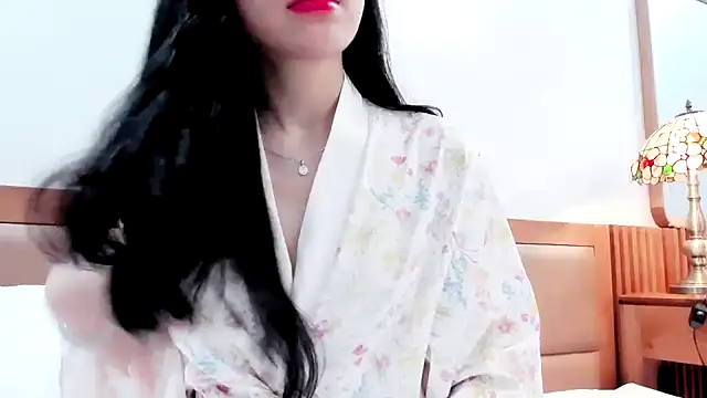 Snapshot of Lita-Julia chatting on October 13, 5:57 pm Lita-Julia online show from October 13, 5:57 pm