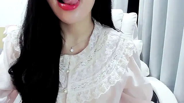 Snapshot of Lita-Julia chatting on November 1, 7:16 pm Lita-Julia online show from November 1, 7:16 pm