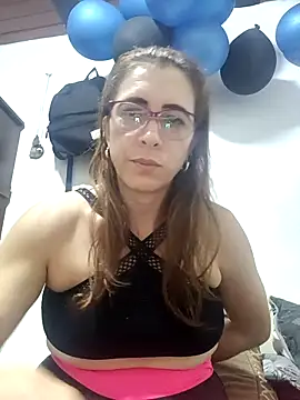 Snapshot of mademonsexy chatting on September 20, 3:51 am mademonsexy online show from September 20, 3:51 am