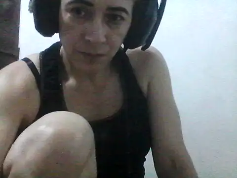 Snapshot of mademonsexy chatting on October 21, 3:29 am mademonsexy online show from October 21, 3:29 am