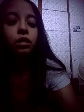 Snapshot of robertguada chatting on April 12, 4:17 am robertguada online show from April 12, 4:17 am