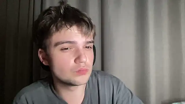 Snapshot of superfluboy_ chatting on October 29, 9:38 pm superfluboy online show from October 29, 9:38 pm