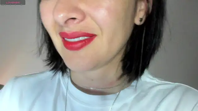 queen fetish online show from December 5, 12:47 pm