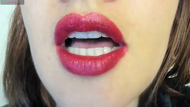 Snapshot of queen_fetish chatting on April 11, 3:27 pm queen fetish online show from April 11, 3:27 pm