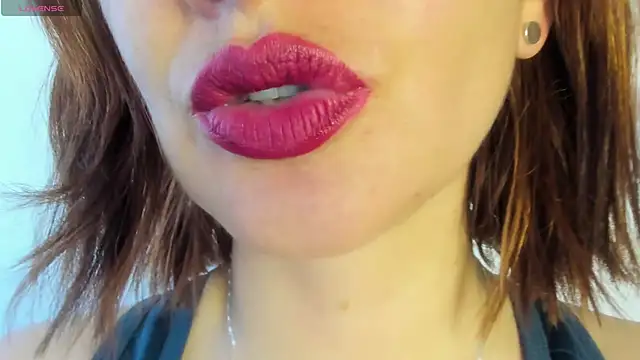 Snapshot of queen_fetish chatting on April 16, 3:13 pm queen fetish online show from April 16, 3:13 pm
