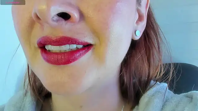 Snapshot of queen_fetish chatting on May 4, 3:52 pm queen fetish online show from May 4, 3:52 pm