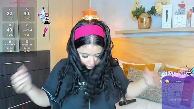 Atenea cuteee online show from December 30, 7:21 pm