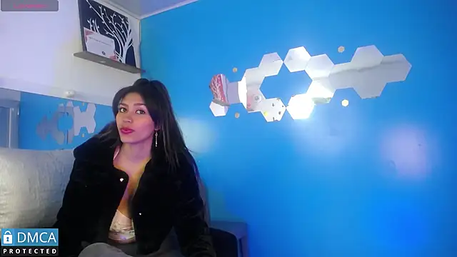 Snapshot of CarolRodriguez_ chatting on January 24, 1:03 pm CarolRodriguez online show from January 24, 1:03 pm