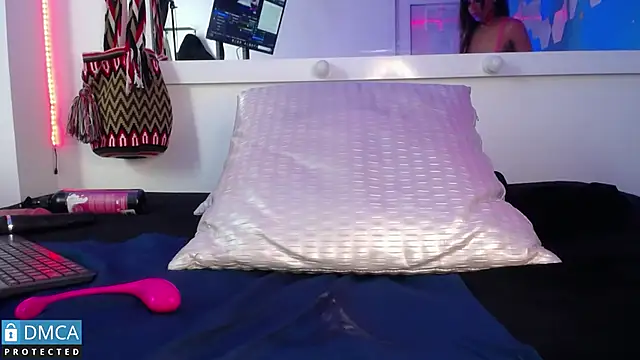 Snapshot of CarolRodriguez_ chatting on January 25, 10:39 pm CarolRodriguez online show from January 25, 10:39 pm