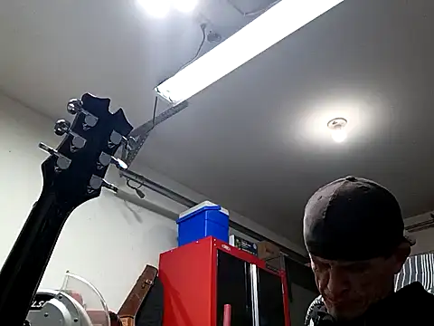 Snapshot of ironwood420 chatting on December 20, 1:43 pm ironwood420 online show from December 20, 1:43 pm