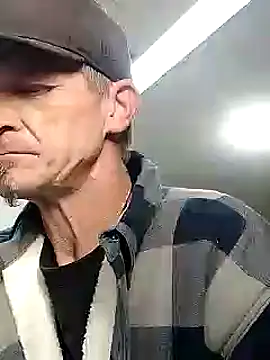 Snapshot of ironwood420 chatting on December 28, 8:37 am ironwood420 online show from December 28, 8:37 am