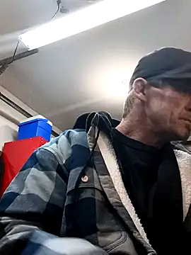 Snapshot of ironwood420 chatting on December 28, 11:41 am ironwood420 online show from December 28, 11:41 am