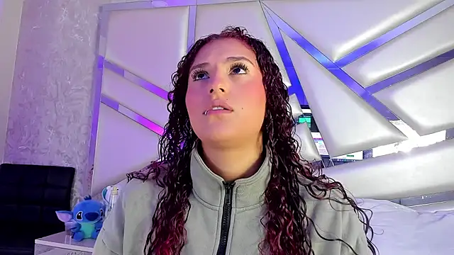 Snapshot of Miia002 chatting on September 30, 3:11 am Miia002 online show from September 30, 3:11 am