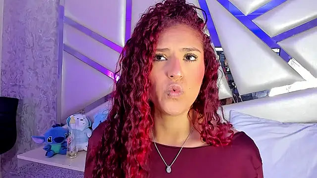 Snapshot of Miia002 chatting on October 1, 3:23 am Miia002 online show from October 1, 3:23 am