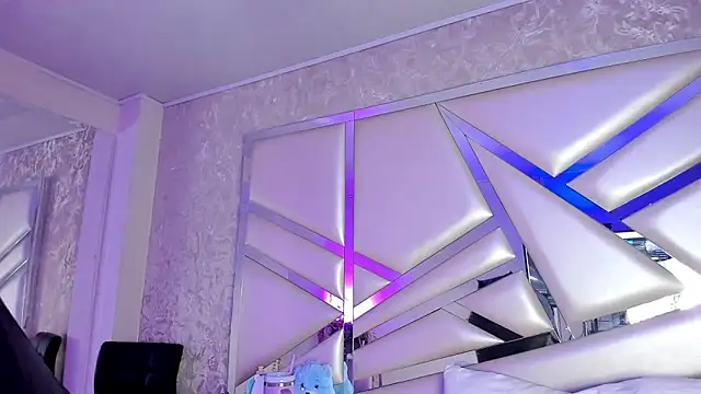 Snapshot of Miia002 chatting on October 13, 3:50 am Miia002 online show from October 13, 3:50 am